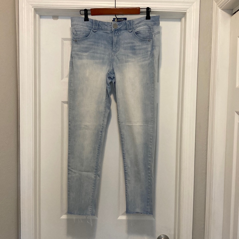 Democracy Ab"solution® High Rise Fray Hem Vintage Skinny Jeans size 8
